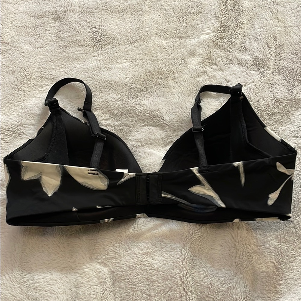 Auden Black and White Floral Nursing  Bra, No Underwire - Picture 4 of 7